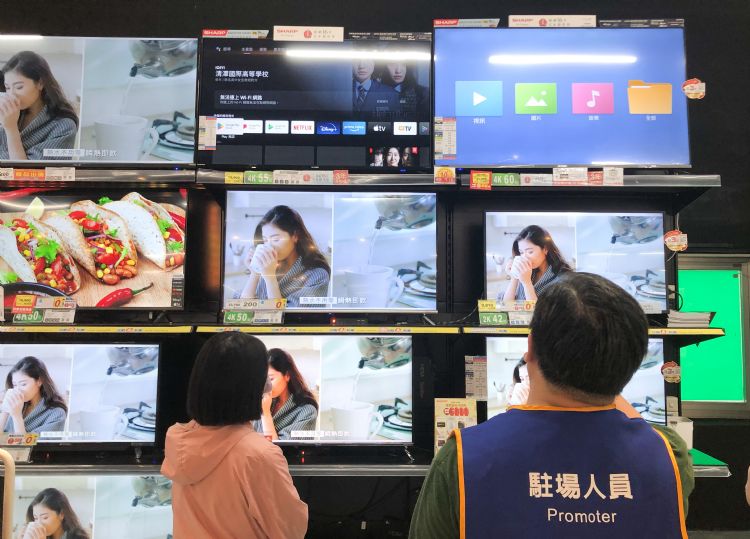 LCD电视面板价格持续攀升，面板厂营运好转。符世旻摄（数据照）