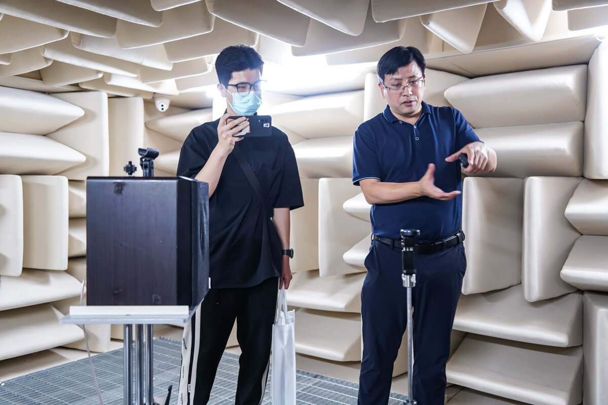 枫笛麦克风新品发布会成功举办，推出全触屏麦克风BlinkMe-我爱音频网