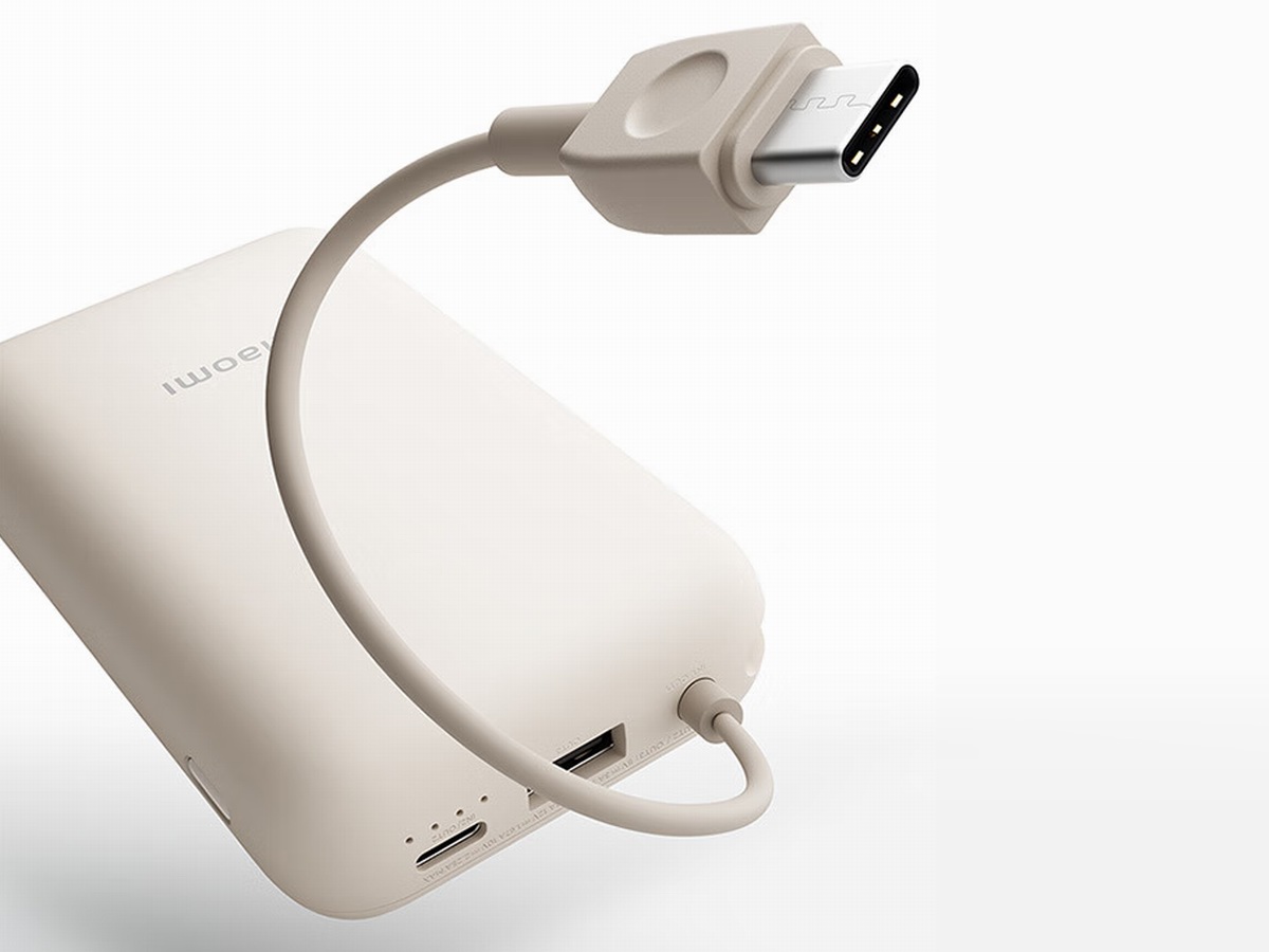 集成USB-C数据线，小米推出自带线充电宝口袋版-充电头网