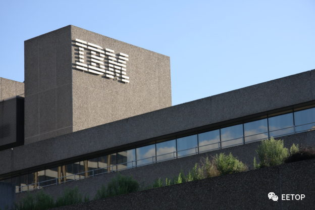 IBM部分岗位暂停招聘，7800份工作将被AI取代