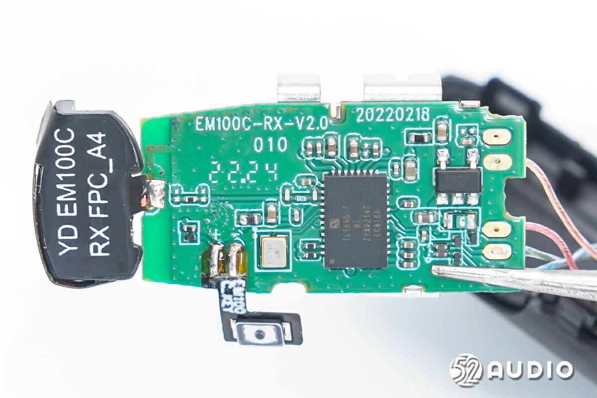 斯莫格Wave W1-C无线麦克风采用泰凌微电子TLSR9517系列SoC 集成多项无线传输标准-我爱音频网