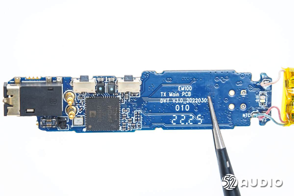 斯莫格Wave W1-C无线麦克风采用泰凌微电子TLSR9517系列SoC 集成多项无线传输标准-我爱音频网