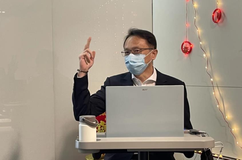 宏碁陈俊圣：部分供应链开动产能不到一半，公司去年四季度7%订单无法出货