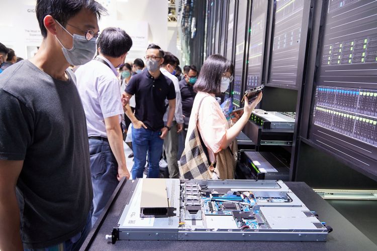 技嘉服务器营收逐年拉升，于2023年成立子公司技钢，全力聚焦服务器销售。李建梁摄（数据照）