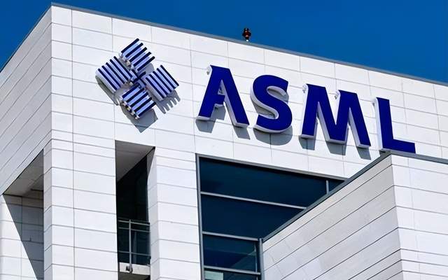 不卖光刻机给中国？现在轮到中国不买了，ASML或许真的慌了