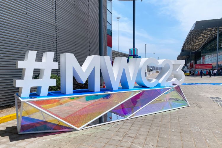 MWC上海展会可说是国内移动通讯市场的风向球。谢承学摄