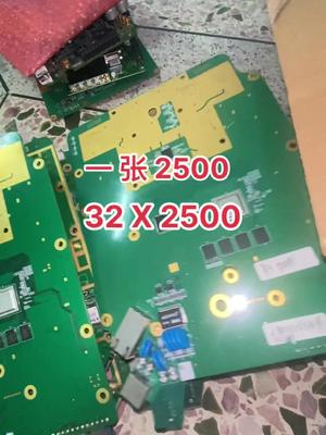 芯片 半导体 电子元器件 连接器 一张2500的通讯板来了……