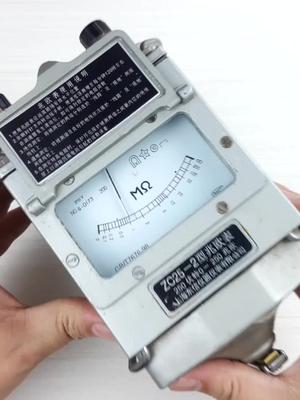 拆解兆欧表，会电人的测量仪表 dou出新知 dou是知识点 涨知识
