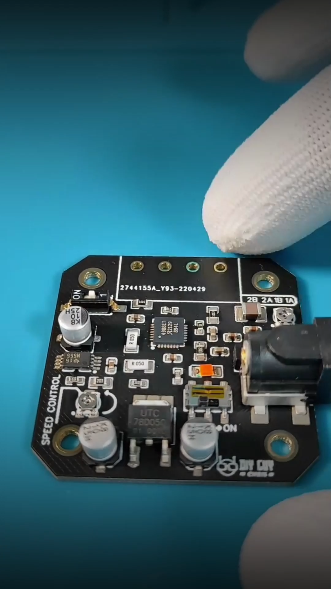 大家都是手工焊接PCBA样板嘛 smt pcb 电子技术 硬件