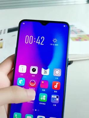 OPPO R17极光蓝真机上手！（视频来自抖音）