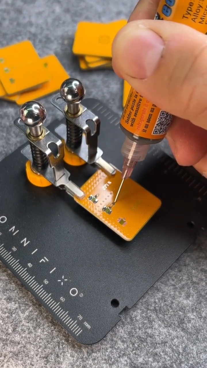 一个非常简单的射频电路板 电路板 smt 电子技术 pcb