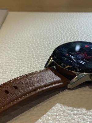 华为watch GT2快速上手，这外形你们觉得好看吗？