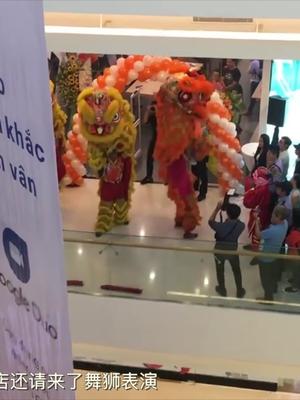 越南第一家小米授权店开业，排队人数众多，雷军看了超开心
