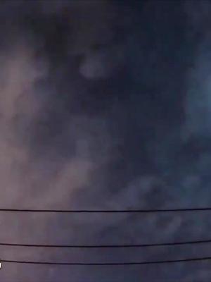 流星过境日本引发深夜巨响，现场视频亮如白昼，网友：你的名字？