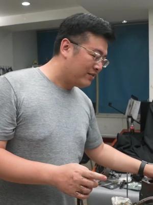 一镜到底 满手油渍如何清理618好物节