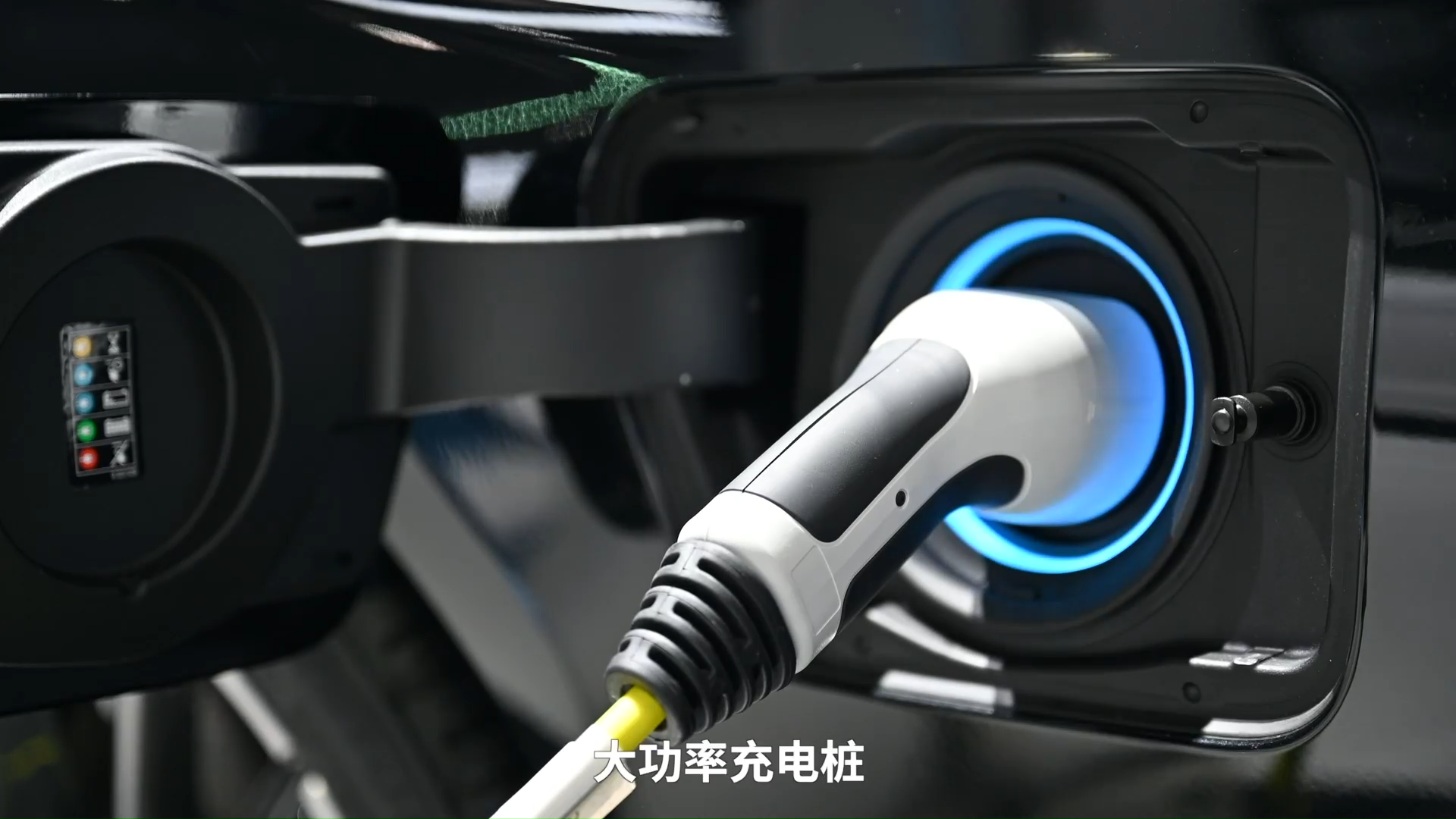 德州仪器芯科技赋能中国新基建 | 更快速、更安全且更智能的充电桩是如何打造的？充电桩新基建新能源汽车