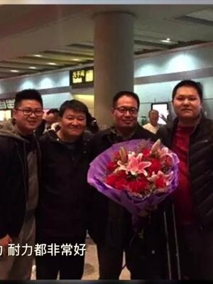 危机时刻，中国人挺身而出与歹徒搏斗，保证航班安全